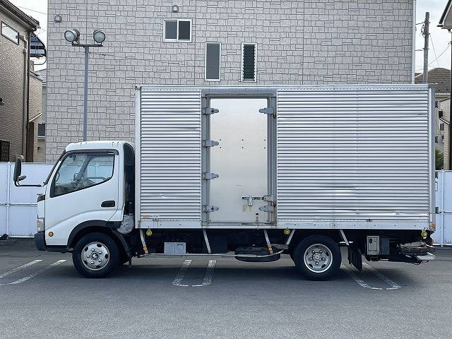 日野デュトロアルミバン小型（2t・3t）[写真06]