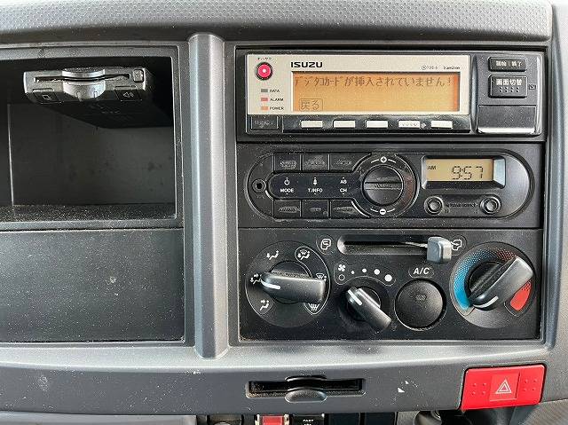 いすゞエルフアルミバン小型（2t・3t）[写真22]