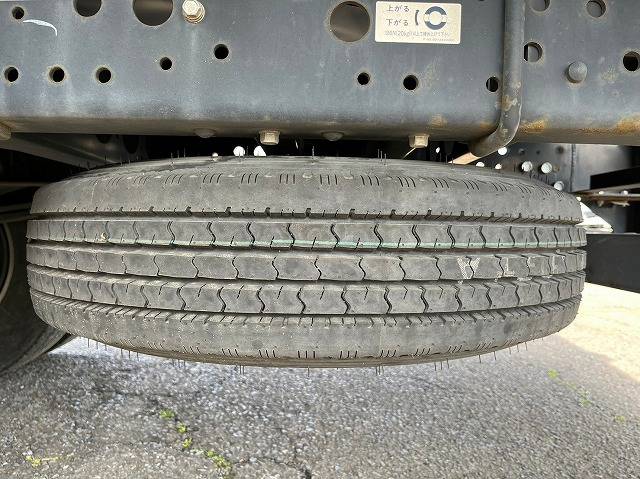 いすゞエルフアルミバン小型（2t・3t）[写真33]