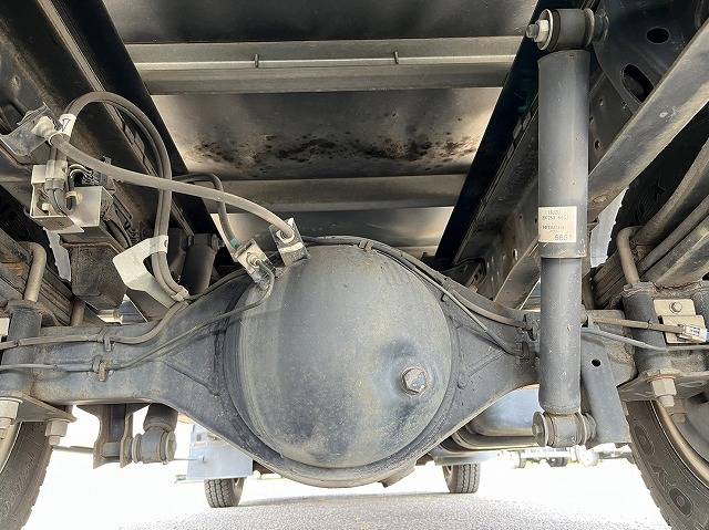 いすゞエルフアルミバン小型（2t・3t）[写真34]