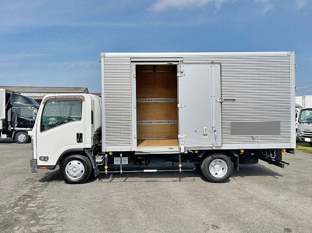 いすゞエルフアルミバン小型（2t・3t）[写真07]