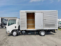 いすゞエルフアルミバン小型（2t・3t）[写真07]