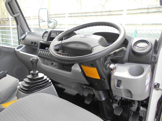 トヨタダイナ平ボディ小型（2t・3t）[写真24]