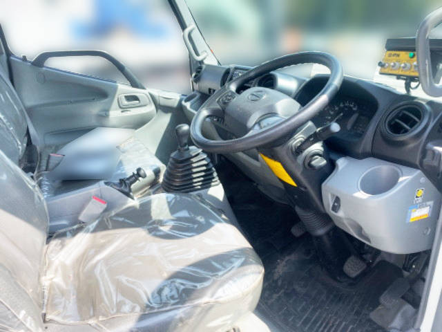 日野デュトロパッカー車（塵芥車）小型（2t・3t）[写真21]