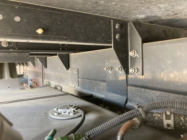 三菱ふそうキャンターアルミウイング小型（2t・3t）[写真20]