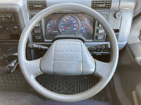 三菱ふそうキャンターアルミウイング小型（2t・3t）[写真32]