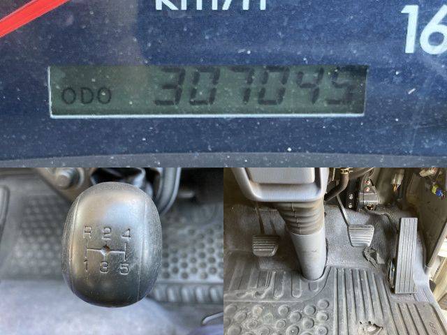 三菱ふそうキャンターアルミウイング小型（2t・3t）[写真33]