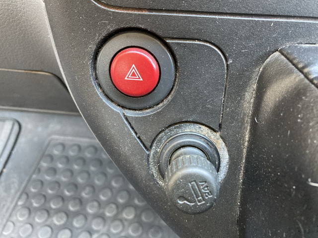 三菱ふそうキャンターアルミウイング小型（2t・3t）[写真38]