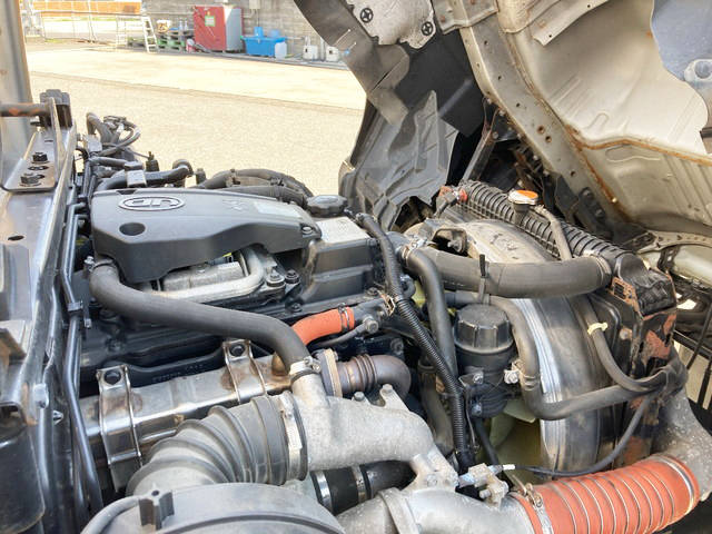 UDトラックスコンドルアルミブロック増トン（6t・8t）[写真24]