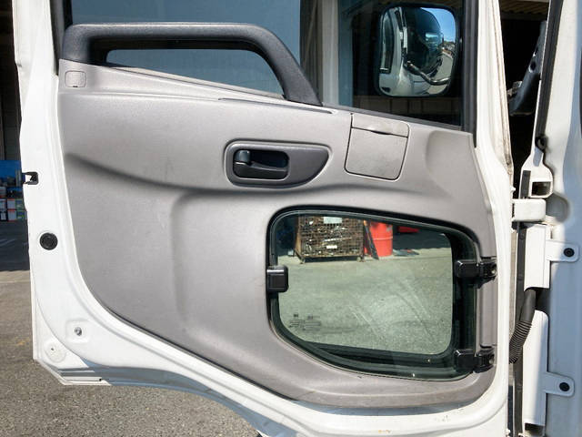 UDトラックスコンドルアルミブロック増トン（6t・8t）[写真27]