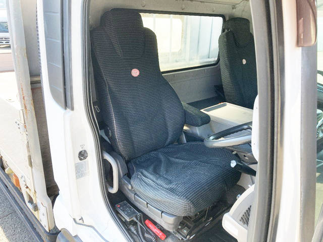 UDトラックスコンドルアルミブロック増トン（6t・8t）[写真30]