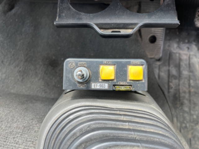 いすゞフォワードダンプ増トン（6t・8t）[写真36]