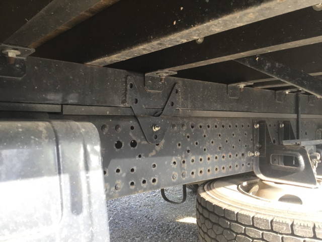 いすゞエルフセルフクレーン4段小型（2t・3t）[写真18]