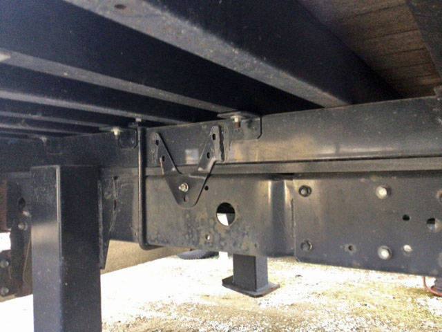 いすゞエルフセルフクレーン4段小型（2t・3t）[写真19]