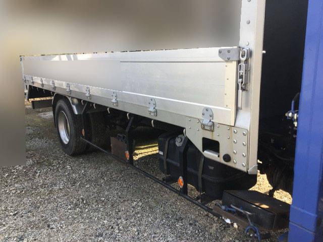 いすゞエルフセルフクレーン4段小型（2t・3t）[写真03]