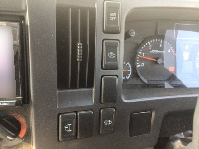 いすゞエルフセルフクレーン4段小型（2t・3t）[写真33]