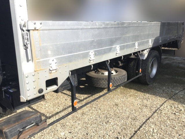 いすゞエルフセルフクレーン4段小型（2t・3t）[写真04]