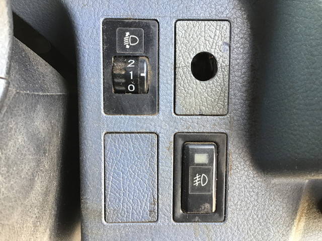 日野レンジャーダンプ増トン（6t・8t）[写真38]