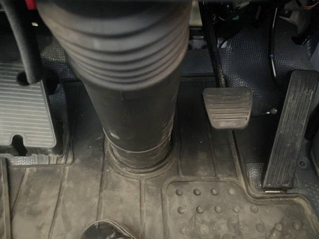 日産アトラス平ボディ小型（2t・3t）[写真30]