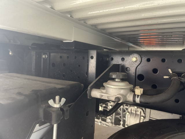 日産アトラス平ボディ小型（2t・3t）[写真09]