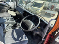 いすゞフォワードアルミブロック増トン（6t・8t）[写真20]