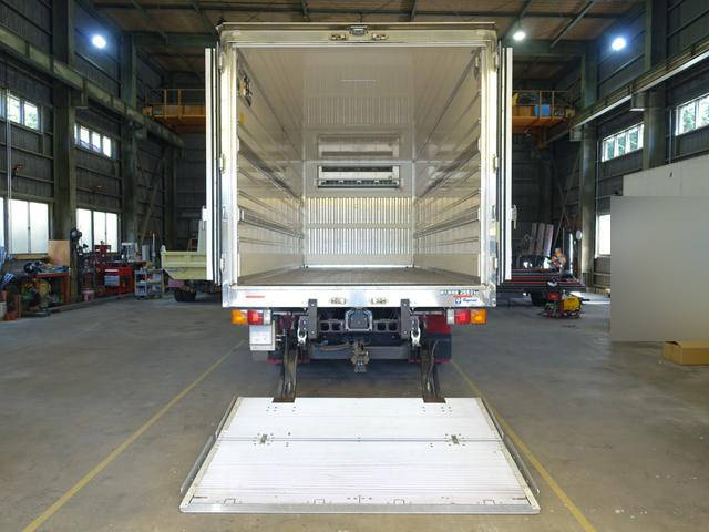 三菱ふそうファイター冷凍車（冷蔵車）中型（4t）[写真10]