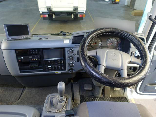 三菱ふそうファイター冷凍車（冷蔵車）中型（4t）[写真31]