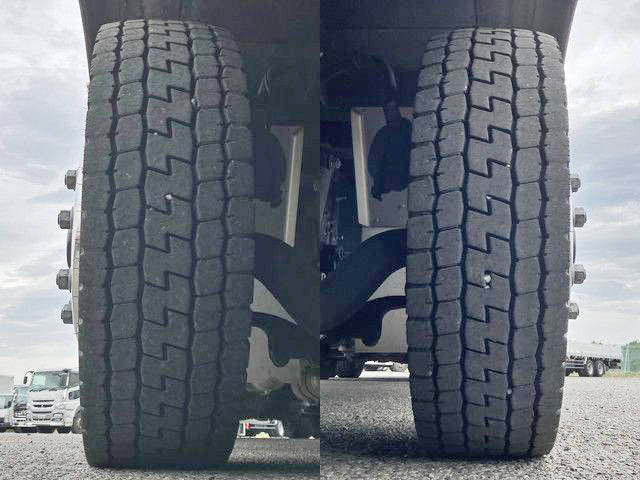 日野プロフィアアルミブロック大型（10t）[写真19]