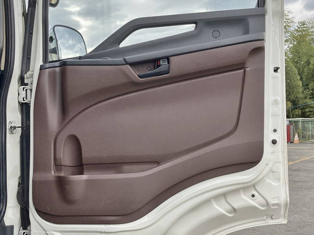 日野プロフィアアルミブロック大型（10t）[写真27]