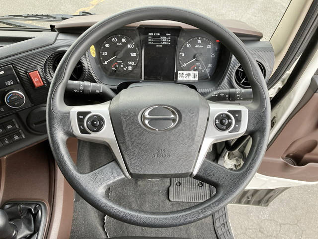 日野プロフィアアルミブロック大型（10t）[写真34]