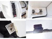 三菱ふそうファイターパッカー車（塵芥車）増トン（6t・8t）[写真10]