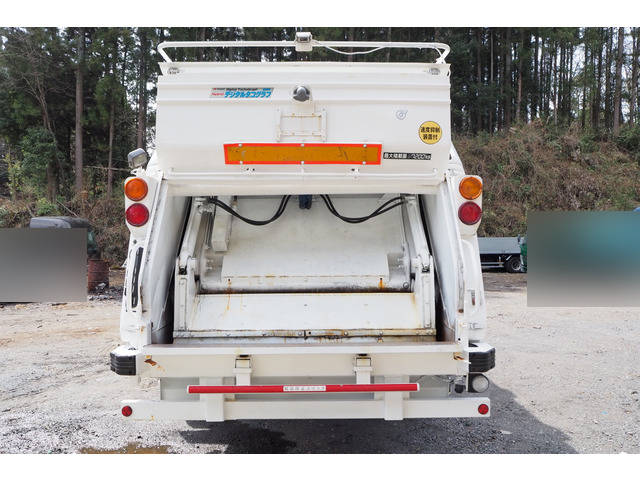 三菱ふそうファイターパッカー車（塵芥車）増トン（6t・8t）[写真12]