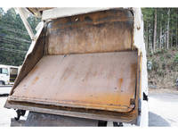 三菱ふそうファイターパッカー車（塵芥車）増トン（6t・8t）[写真19]