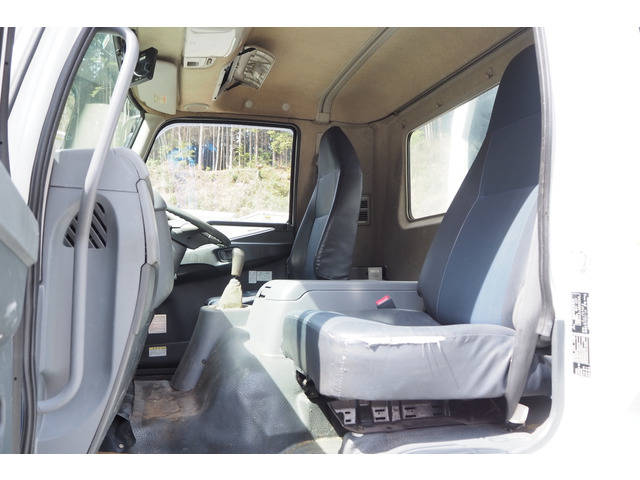 三菱ふそうファイターパッカー車（塵芥車）増トン（6t・8t）[写真31]