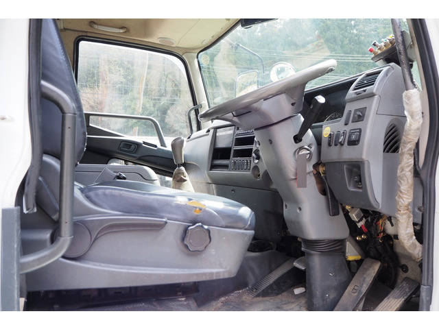 三菱ふそうファイターパッカー車（塵芥車）増トン（6t・8t）[写真33]