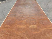 UDトラックスコンドル平ボディ中型（4t）[写真10]