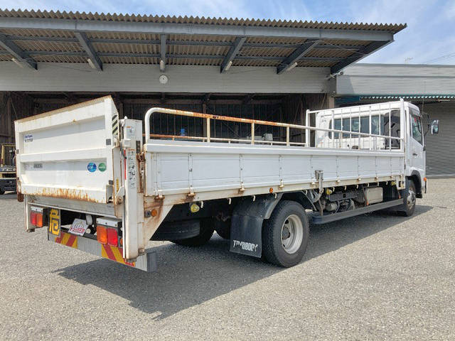 UDトラックスコンドル平ボディ中型（4t）[写真02]