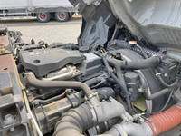 UDトラックスコンドル平ボディ中型（4t）[写真27]