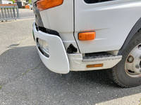 UDトラックスコンドル平ボディ中型（4t）[写真39]