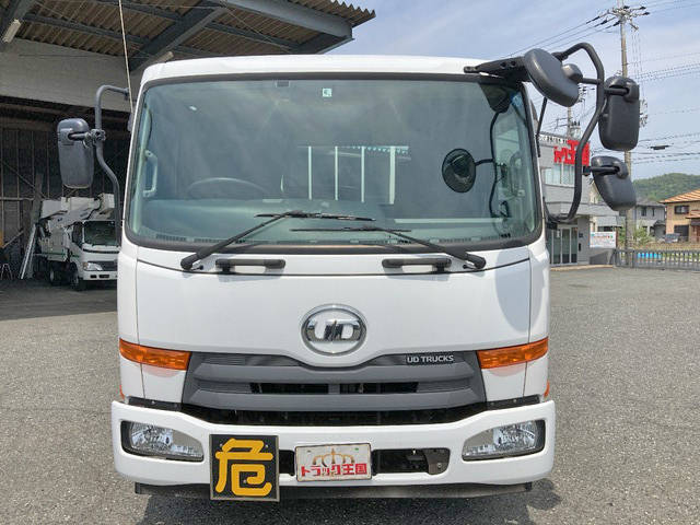 UDトラックスコンドル平ボディ中型（4t）[写真07]