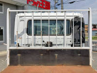 UDトラックスコンドル平ボディ中型（4t）[写真09]