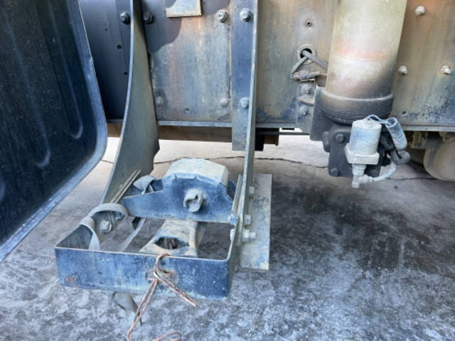 UDトラックスビッグサムミキサー車（コンクリートミキサー）大型（10t）[写真12]