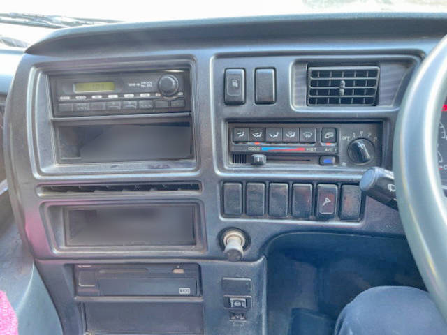 UDトラックスビッグサムミキサー車（コンクリートミキサー）大型（10t）[写真29]