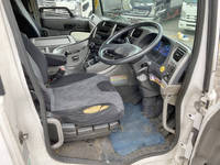 UDトラックスクオンアルミウイング大型（10t）[写真34]