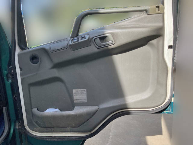 三菱ふそうファイターアルミウイング増トン（6t・8t）[写真26]