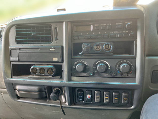 三菱ふそうファイターアルミウイング増トン（6t・8t）[写真32]