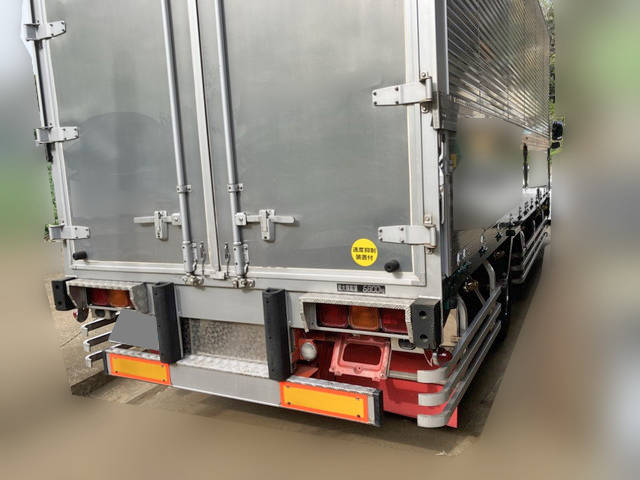 三菱ふそうファイターアルミウイング増トン（6t・8t）[写真05]