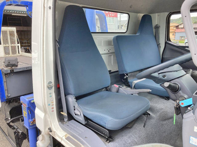 三菱ふそうキャンターセーフティクレーン4段小型（2t・3t）[写真35]