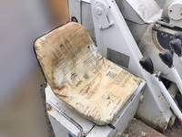 いすゞエルフ穴掘建柱車小型（2t・3t）[写真15]