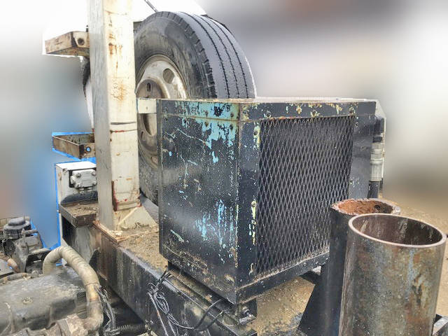 いすゞエルフ穴掘建柱車小型（2t・3t）[写真20]